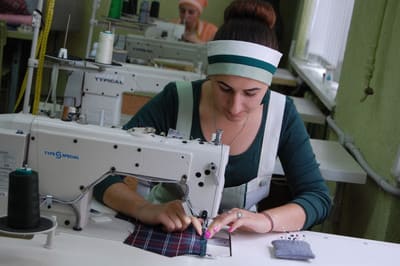 Детальніше про статтю ІІ етап Обласного конкурсу фахової майстерності серед учнів ПТНЗ Львівської області з професії “Кравець”