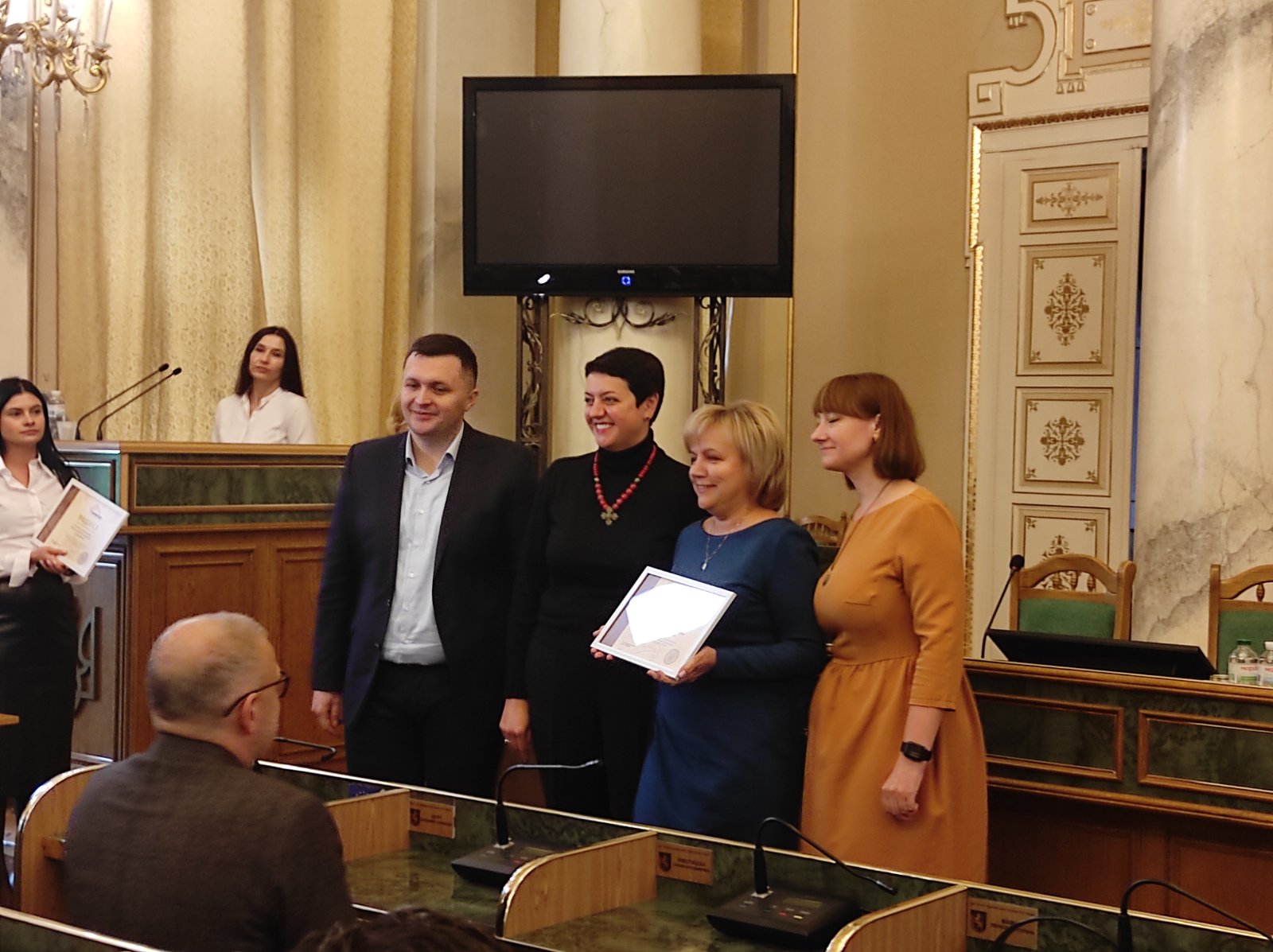 Детальніше про статтю День працівника освіти