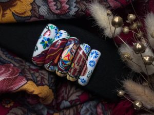 дизайн на типсах учнів манікюрників Львівського коледжу індустрії краси та моди