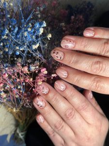 манікюр на коротких нігтях