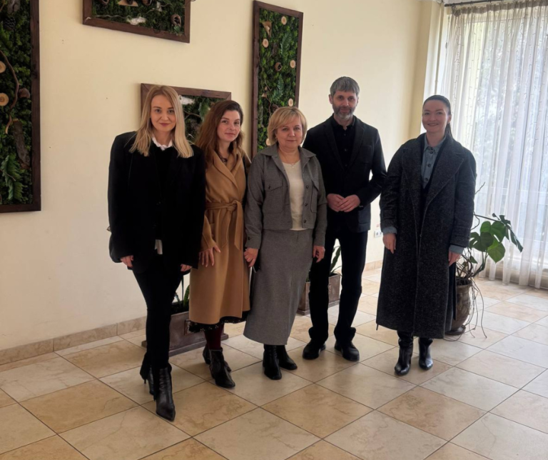 Детальніше про статтю Стратегічне партнерство з Львівською національною академією мистецтв!