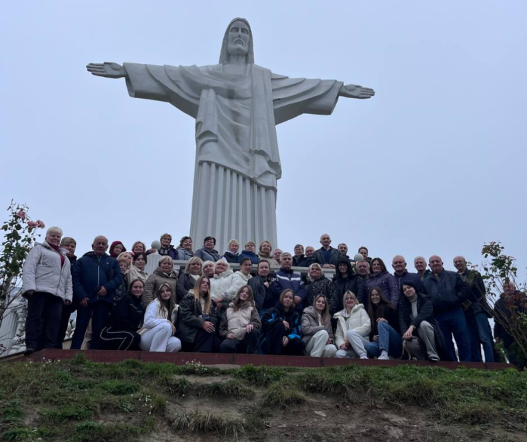 Детальніше про статтю Субота — переддень Дня працівника освіти!