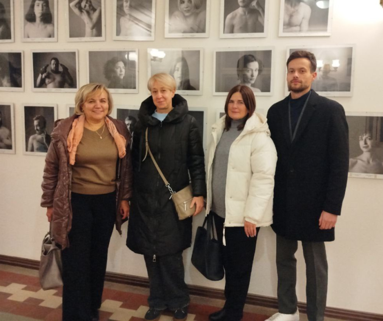 Детальніше про статтю Література на підтримку Захисників України